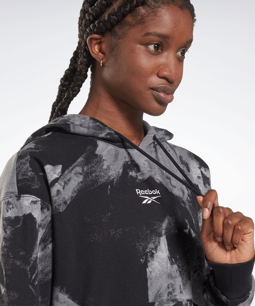 Reebok(リーボック)の「MYT タイダイ フーディー / MYT Tie-Dyed Hoodie(パーカー・レディース・ライトベージュ/ブラック・MEDIUM/SMALL/X-SMALL/LARGE/X-LARGE)」の10枚目の写真