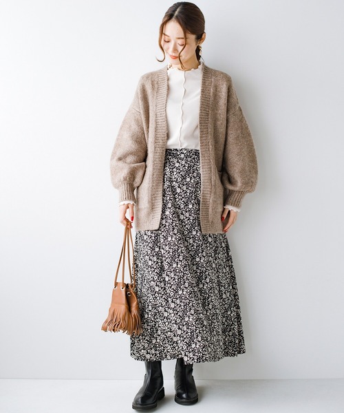 haco!(ハコ)の「サッと羽織ってアウター感覚でも使える!ふんわりやわらか素材のゆるシルエットカーディガン(カーディガン/ボレロ・レディース・ベージュ/ネイビー・SMALL/LARGE/MEDIUM/X-LARGE)」の10枚目の写真