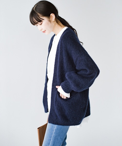 haco!(ハコ)の「サッと羽織ってアウター感覚でも使える!ふんわりやわらか素材のゆるシルエットカーディガン(カーディガン/ボレロ・レディース・ベージュ/ネイビー・SMALL/LARGE/MEDIUM/X-LARGE)」の18枚目の写真