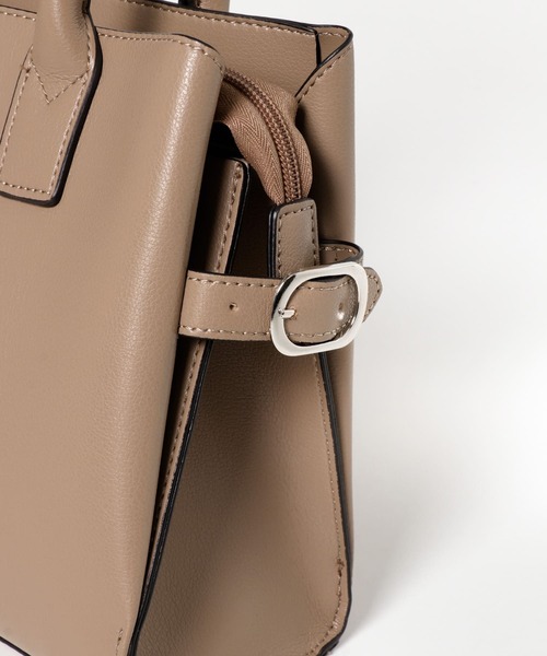 SENSE OF PLACE by URBAN RESEARCH（センスオブプレイスバイアーバンリサーチ）の「2WAYサイドベルトミニトートバッグ（ショルダーバッグ・レディース・ブラック/カーキ/モカ・ONE）」の5枚目の写真