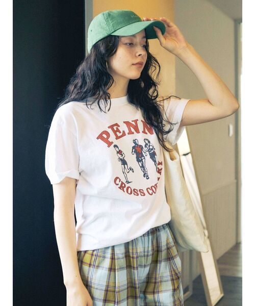 Ungrid(アングリッド)の「カレッジロゴTee(Tシャツ/カットソー・レディース・オフホワイト/ライトグレー/ボルドー・FREE)」の4枚目の写真