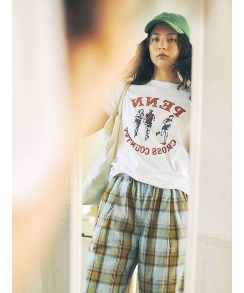 Ungrid(アングリッド)の「カレッジロゴTee(Tシャツ/カットソー・レディース・オフホワイト/ライトグレー/ボルドー・FREE)」の6枚目の写真