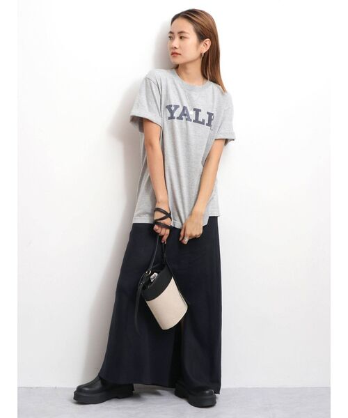 Ungrid(アングリッド)の「カレッジロゴTee(Tシャツ/カットソー・レディース・オフホワイト/ライトグレー/ボルドー・FREE)」の11枚目の写真