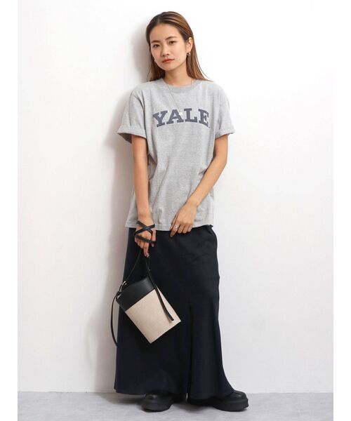 Ungrid(アングリッド)の「カレッジロゴTee(Tシャツ/カットソー・レディース・オフホワイト/ライトグレー/ボルドー・FREE)」の12枚目の写真