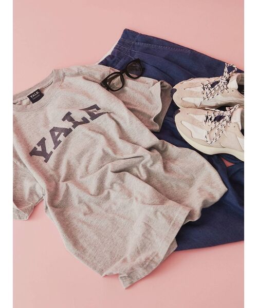 Ungrid(アングリッド)の「カレッジロゴTee(Tシャツ/カットソー・レディース・オフホワイト/ライトグレー/ボルドー・FREE)」の16枚目の写真