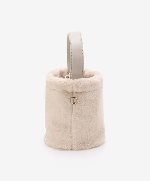 MAJESTIC LEGON（マジェスティックレゴン）の「ふわふわサークルバッグ（ショルダーバッグ・レディース・ベージュ/アイボリー・FREE）」の7枚目の写真