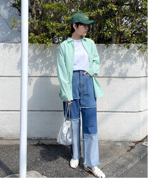 LAVEANGE(ラビアンジェ)の「バックロゴプリントストライプシャツ(シャツ/ブラウス・レディース・ピンク/ブルー/グリーン・LL/3L/4L/5L/M)」の15枚目の写真