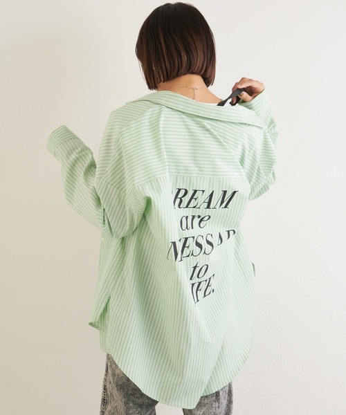 LAVEANGE(ラビアンジェ)の「バックロゴプリントストライプシャツ(シャツ/ブラウス・レディース・ピンク/ブルー/グリーン・LL/3L/4L/5L/M)」の19枚目の写真