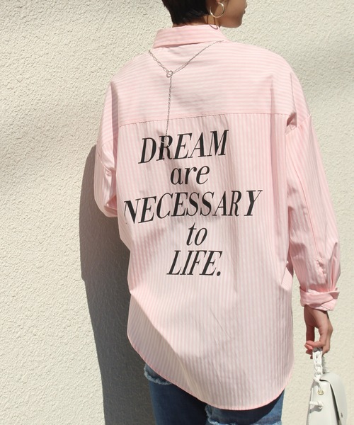 LAVEANGE(ラビアンジェ)の「バックロゴプリントストライプシャツ(シャツ/ブラウス・レディース・ピンク/ブルー/グリーン・LL/3L/4L/5L/M)」の10枚目の写真