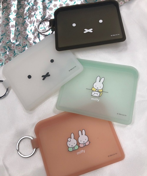 Me%（ミィパーセント）の「ミッフィーFLAPPO（ポーチ・レディース・ホワイト/ブラック/ライトピンク/ミント・FREE）」の10枚目の写真