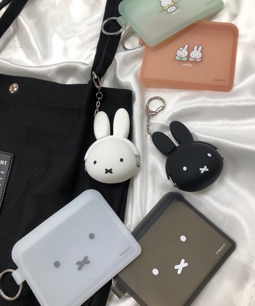 Me%（ミィパーセント）の「ミッフィーFLAPPO（ポーチ・レディース・ホワイト/ブラック/ライトピンク/ミント・FREE）」の14枚目の写真