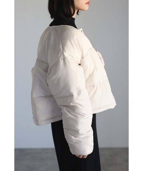 Bonjour Sagan（ボンジュールサガン）の「【ZOZO限定カラー】マフラー付きノーカラーダウンコート（ダウンジャケット/コート・レディース・アイボリー/ブラック/カーキ・FREE）」の8枚目の写真