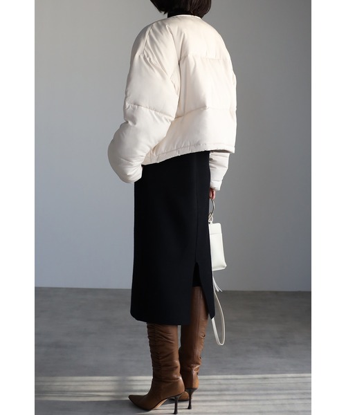 Bonjour Sagan（ボンジュールサガン）の「【ZOZO限定カラー】マフラー付きノーカラーダウンコート（ダウンジャケット/コート・レディース・アイボリー/ブラック/カーキ・FREE）」の4枚目の写真