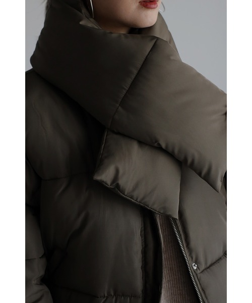 Bonjour Sagan（ボンジュールサガン）の「【ZOZO限定カラー】マフラー付きノーカラーダウンコート（ダウンジャケット/コート・レディース・アイボリー/ブラック/カーキ・FREE）」の14枚目の写真