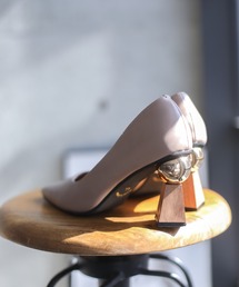 VIVIAN（ヴィヴィアン）の「スクエアトゥシェイプヒールパンプス ZOZOTOWN+オフィシャルサイト限定商品（パンプス・レディース）」