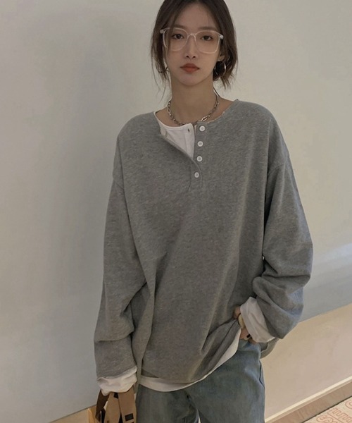 meJane（ミージェーン）の「ヘンリーネックドッキングロングTシャツ（Tシャツ/カットソー・レディース・ブラック/グレー・FREE）」の7枚目の写真