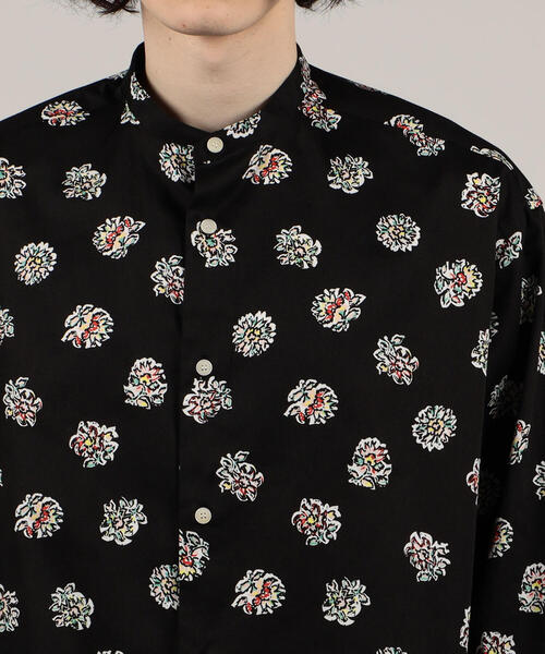 SOULEIADO（ソレイアード）の「コットンプリント バンドカラーシャツ（シャツ/ブラウス・メンズ・ブラック系その他/ベージュ系その他/イエロー系その他2・FREE）」の6枚目の写真