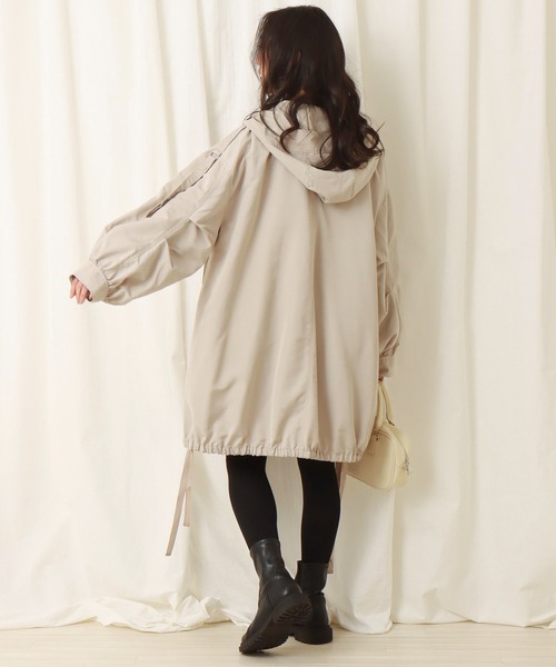 libelle more（リベル モア）の「撥水ミリタリーコート（ミリタリージャケット・レディース・カーキ/ブラック/グレイッシュベージュ・M/L）」の6枚目の写真