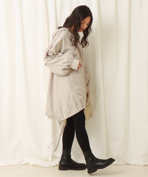 libelle more（リベル モア）の「撥水ミリタリーコート（ミリタリージャケット・レディース・カーキ/ブラック/グレイッシュベージュ・M/L）」の7枚目の写真