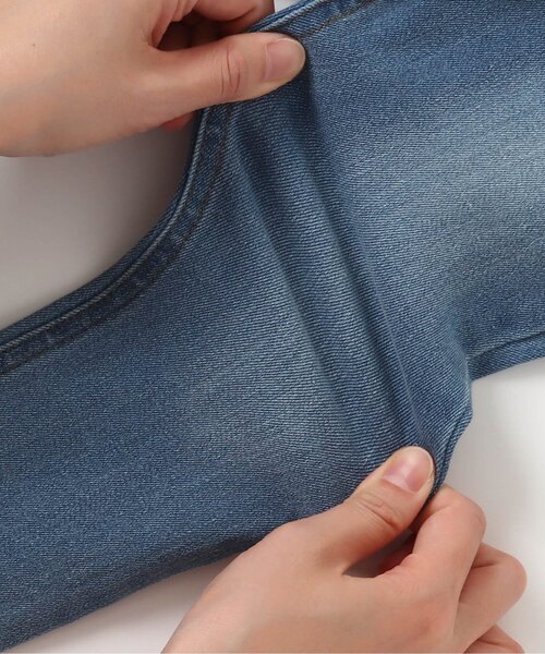 BREEZE（ブリーズ）の「もっとスキニーデニムパンツ_ストレッチ 10分丈（デニムパンツ・キッズ・ブルー/サックスブルー・150/140/120/130/110/90/100）」の9枚目の写真