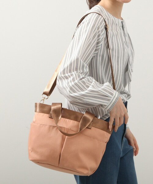 DRESKIP（ドレスキップ）の「◆【撥水/大きめ収納ポケット4つ】2WAYショルダー付きトート（トートバッグ・レディース・ブラック/ベージュ/パープル系4/ピンク系・00）」の11枚目の写真