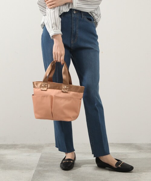 DRESKIP（ドレスキップ）の「◆【撥水/大きめ収納ポケット4つ】2WAYショルダー付きトート（トートバッグ・レディース・ブラック/ベージュ/パープル系4/ピンク系・00）」の12枚目の写真