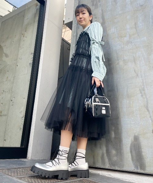 Candy Stripper(キャンディストリッパー)の「VOLUME TULLE ドレス(シャツワンピース・レディース・グリーン/オフホワイト/ブラック・2)」の5枚目の写真