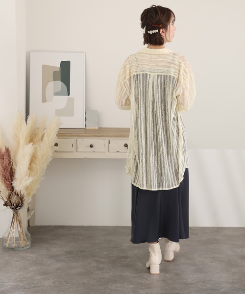 atlo(アトロ)の「総レース ロング丈シャツ(シャツ/ブラウス・レディース・ブラック/ベージュ/ネイビー・M/L)」の13枚目の写真