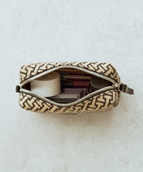 IACUCCI（イアクッチ）の「モノグランマ ポーチ JACQUARD/RUGA（ポーチ