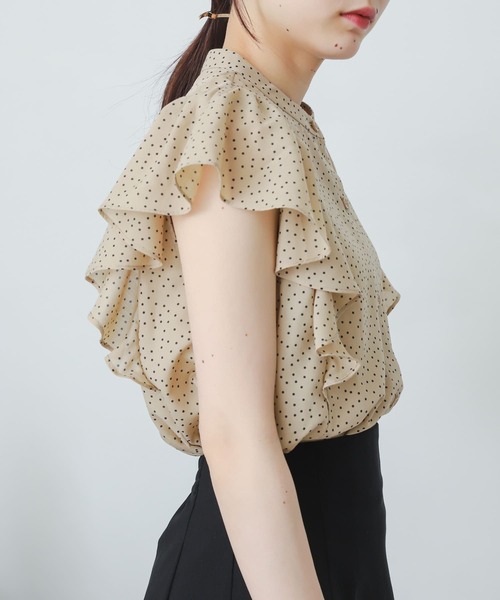 SENSE OF PLACE by URBAN RESEARCH(センスオブプレイスバイアーバンリサーチ)の「フリルスリーブブラウス(Tシャツ/カットソー・レディース・ホワイト系その他/ブラック系その他/ベージュ系その他・ONE)」の15枚目の写真