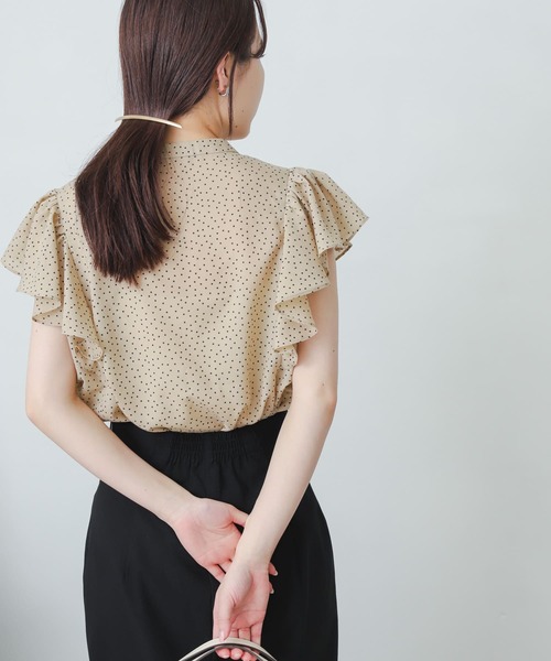 SENSE OF PLACE by URBAN RESEARCH(センスオブプレイスバイアーバンリサーチ)の「フリルスリーブブラウス(Tシャツ/カットソー・レディース・ホワイト系その他/ブラック系その他/ベージュ系その他・ONE)」の16枚目の写真