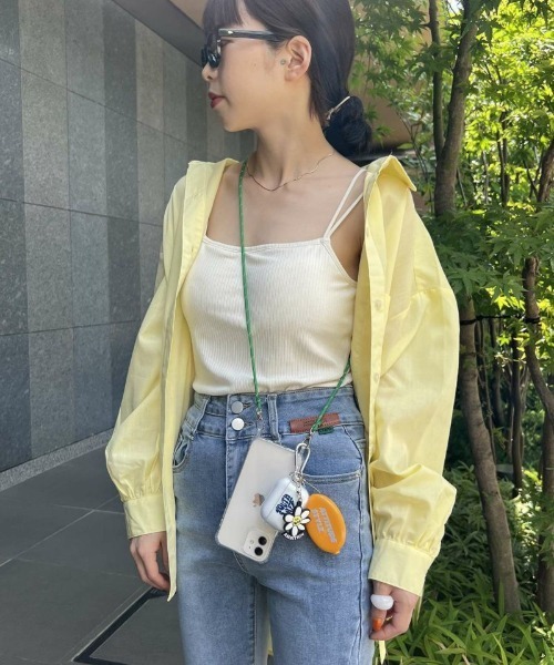 SPINNS(スピンズ)の「プリントデザイン ワイヤレスイヤホンケース(スマホグッズ・レディース・レッド/ブルー・ONESIZE/P/3)」の20枚目の写真