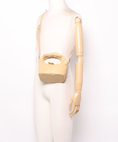 yuue' ( wear )(ユーイ)の「2wayワンハンドルミニバッグ(ハンドバッグ・レディース・ホワイト/カーキ/イエロー/ブラック・FREE)」の11枚目の写真