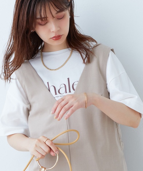 natural couture(ナチュラルクチュール)の「旬な1着 袖口ロールアップビッグロゴT(Tシャツ/カットソー・レディース・オフホワイト/ブラック/グレー/ピンク/その他2/その他1・FREE)」の6枚目の写真
