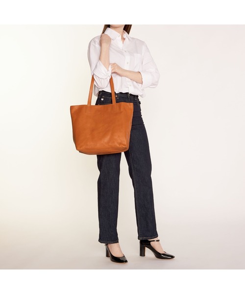 IL BISONTE（イルビゾンテ）の「IL BISONTE / ORIGINAL LEATHER / トートバッグ（トートバッグ・レディース・ダークブラウン/ブラック/ライトブラウン/ナチュラル/グレー/ネイビー/グリーン/オリーブ・FREE）」の13枚目の写真