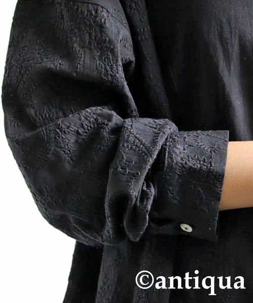 antiqua（アンティカ）の「テクニック不要！ペイズリー柄刺繍シャツ（シャツ/ブラウス・レディース・ブラック/オフホワイト・FREE）」の5枚目の写真