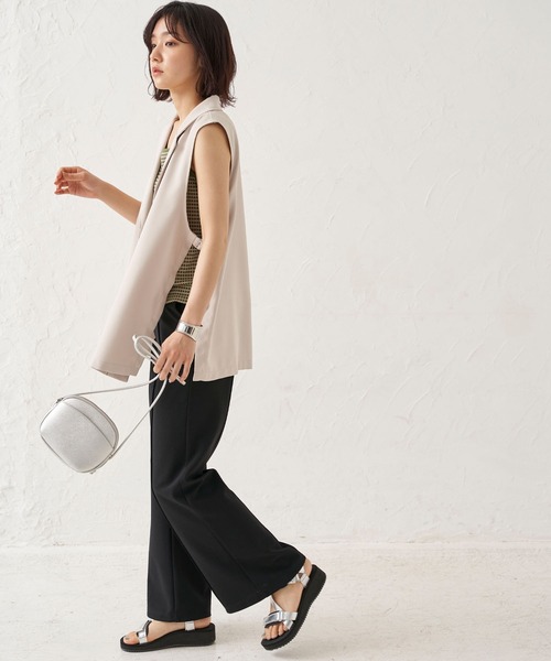 BELLUNA PLUS(ベルーナ)の「カットジョーゼットピンタックパンツ(スラックス・レディース・ブラック/ブルー/グリーン/ライトグリーン・MEDIUM)」の15枚目の写真