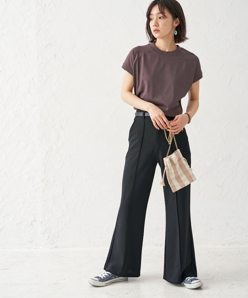 BELLUNA PLUS(ベルーナ)の「カットジョーゼットピンタックパンツ(スラックス・レディース・ブラック/ブルー/グリーン/ライトグリーン・MEDIUM)」の21枚目の写真