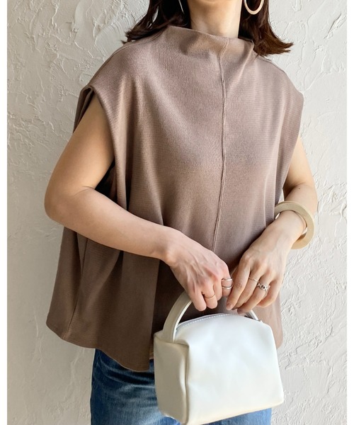 She's Closet（シーズクローゼット）の「ボトルネック肩タックノースリーブフレアプルオーバートップス（Tシャツ/カットソー・レディース・ブラック/モカ/アイボリー/グリーン・FREE）」の21枚目の写真