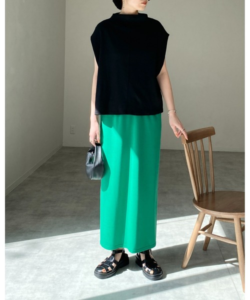 She's Closet（シーズクローゼット）の「ボトルネック肩タックノースリーブフレアプルオーバートップス（Tシャツ/カットソー・レディース・ブラック/モカ/アイボリー/グリーン・FREE）」の11枚目の写真