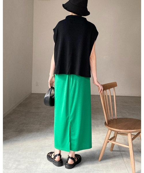 She's Closet（シーズクローゼット）の「ボトルネック肩タックノースリーブフレアプルオーバートップス（Tシャツ/カットソー・レディース・ブラック/モカ/アイボリー/グリーン・FREE）」の12枚目の写真