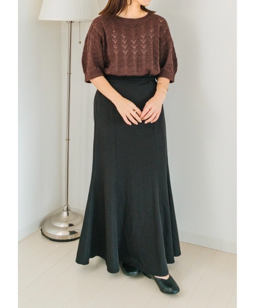 Amourire（アムリール）の「【yumiコラボ】透かし編みラウンドヘムニットプルオーバー（ニット/セーター・レディース・オフホワイト/ピンク/グリーン/ブラウン/アイボリー・M）」の4枚目の写真