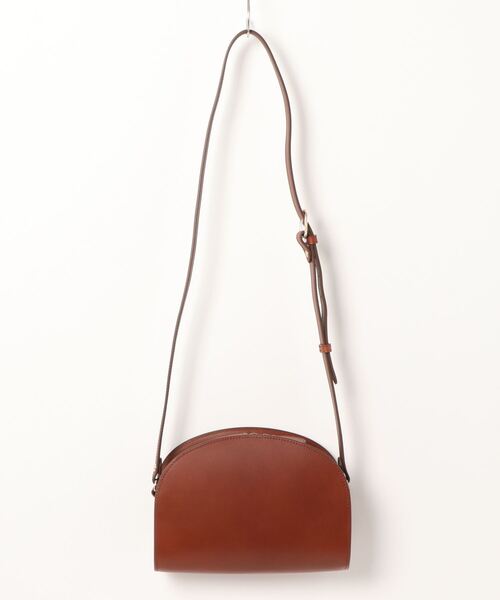 A.P.C.（アーペーセー）の「SAC DEMI-LUNE（ショルダーバッグ・レディース・ブラウン/ブラック・ONESIZE）」の7枚目の写真