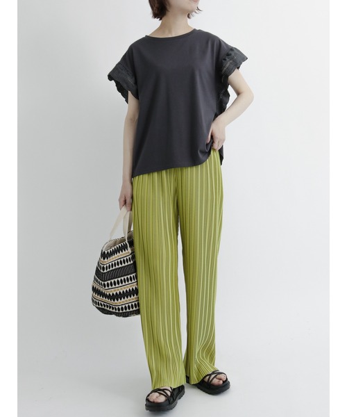 Samansa Mos2 blue（サマンサモスモスブルー）の「袖スカラップレースプルオーバー（Tシャツ/カットソー・レディース・ブラウン/オフホワイト/チャコール・ﾌﾘ-）」の11枚目の写真