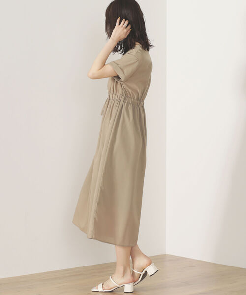 BEAMS HEART（ビームスハート）の「BEAMS HEART / 前釦 スキッパーネック ワンピース（ワンピース・レディース・ブラック/ベージュ/パープル系その他・ONESIZE）」の10枚目の写真