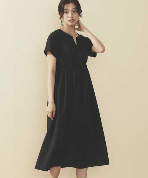 BEAMS HEART（ビームスハート）の「BEAMS HEART / 前釦 スキッパーネック ワンピース（ワンピース・レディース・ブラック/ベージュ/パープル系その他・ONESIZE）」の17枚目の写真