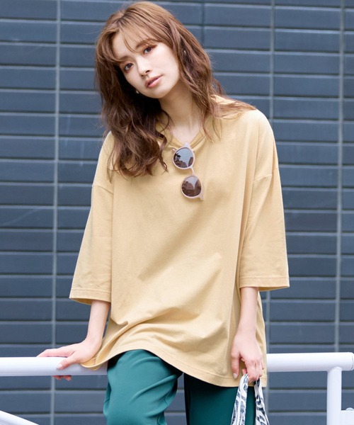 coca(coca)(コカ)の「カラーアソートビッグTee(Tシャツ/カットソー・レディース・ホワイト/その他/ワインレッド/チャコールグレー/グリーン/イエロー・ONE SIZE)」の1枚目の写真