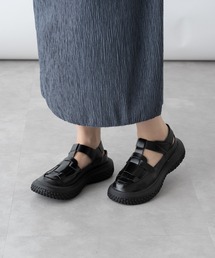 厚底グルカサンダル
