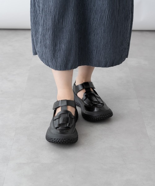 mebole(メボレ)の「厚底グルカサンダル(サンダル・レディース・ホワイト/ブラック/カーキ・SMALL/MEDIUM/LARGE)」の7枚目の写真