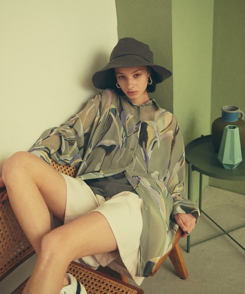 LA BELLE ETUDE（ラベルエチュード）の「ニュアンスリーフ柄配色パイピングGパンツ（その他パンツ・レディース・ライトグリーン/ネイビー・1/0）」の9枚目の写真